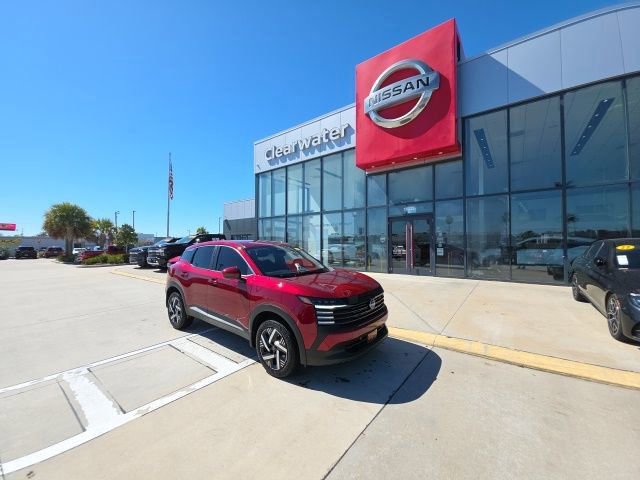 Used 2025 Nissan Kicks SV image 2