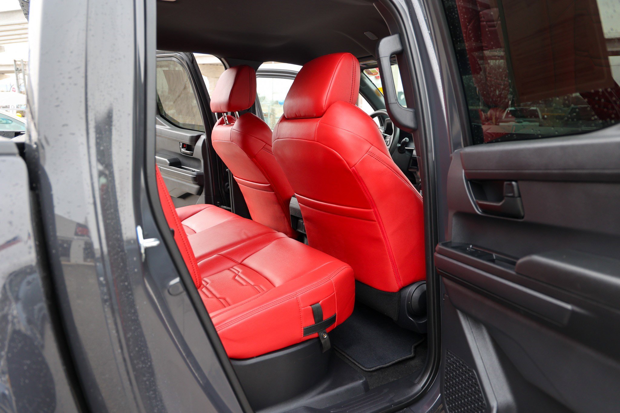 Certified 2025 Toyota Tacoma SR5 image 34