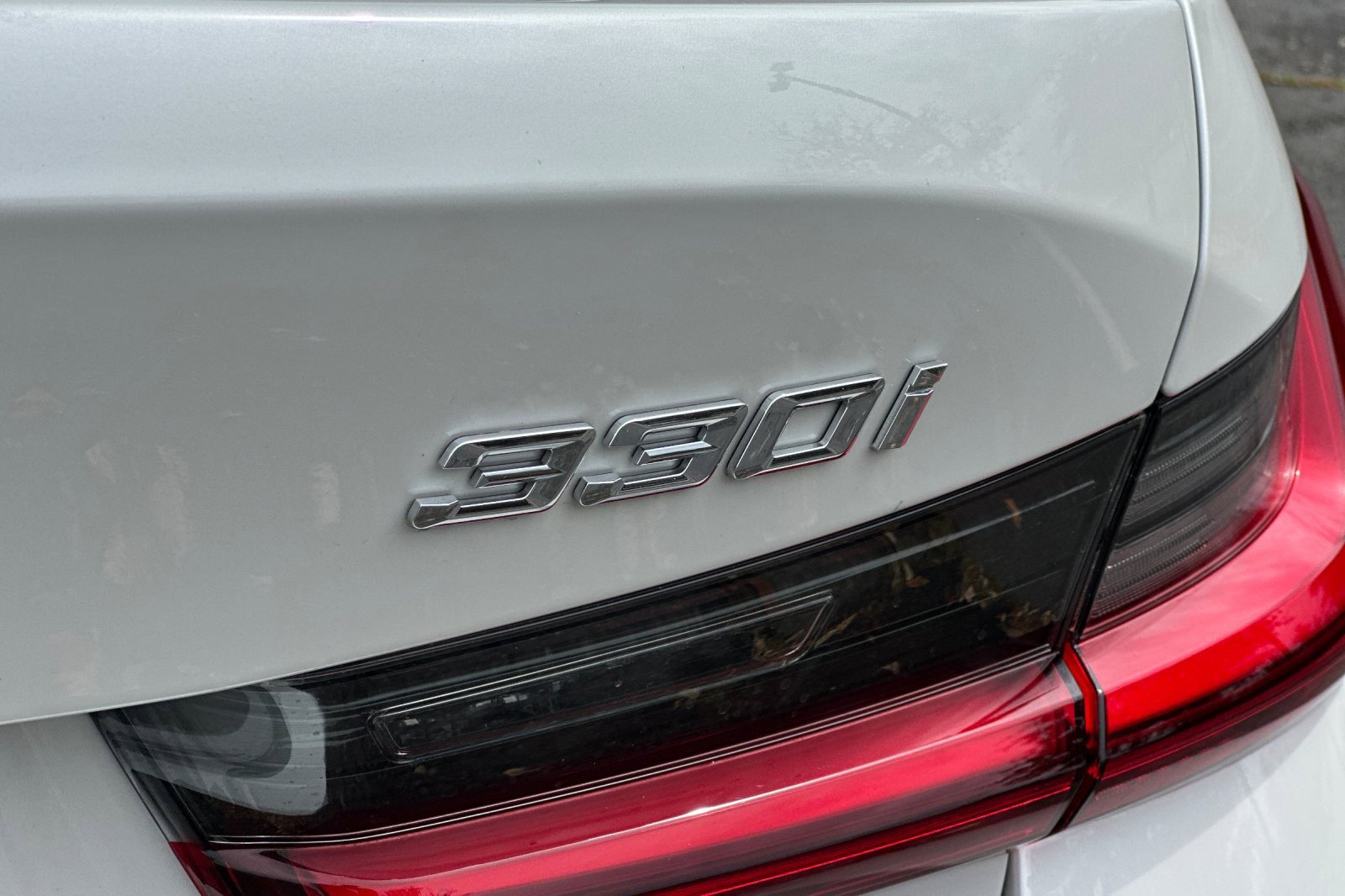 Used 2025 BMW 330i Sedan w/ Premium Package image 38