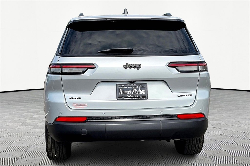 New 2025 Jeep Grand Cherokee L Limited w/ Black Appearance Package image 4