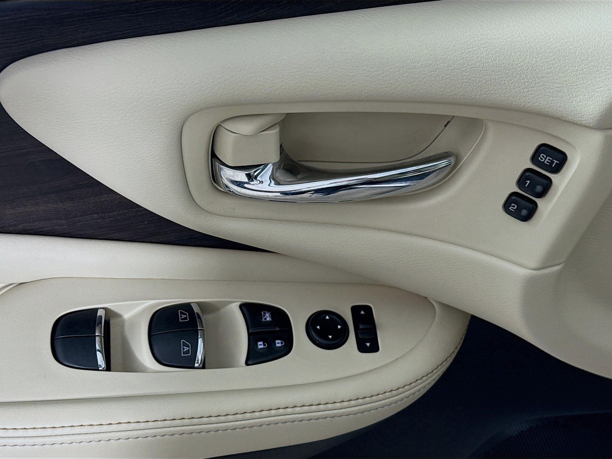 Used 2024 Nissan Murano Platinum w/ Cargo Package image 21