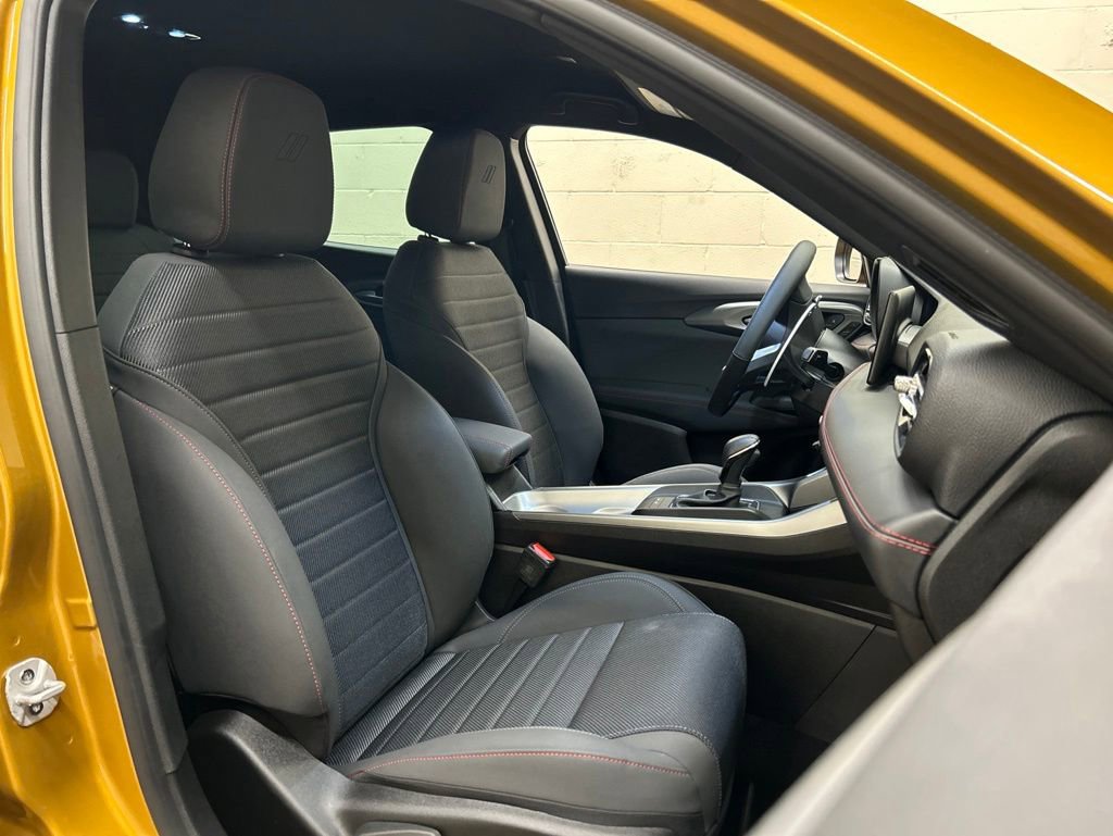 Used 2025 Dodge Hornet R/T AWD/4WD image 2