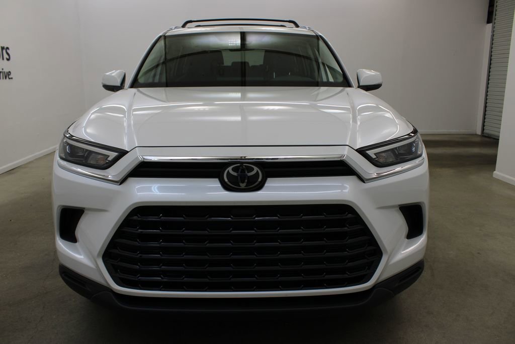 Used 2024 Toyota Grand Highlander Limited image 6