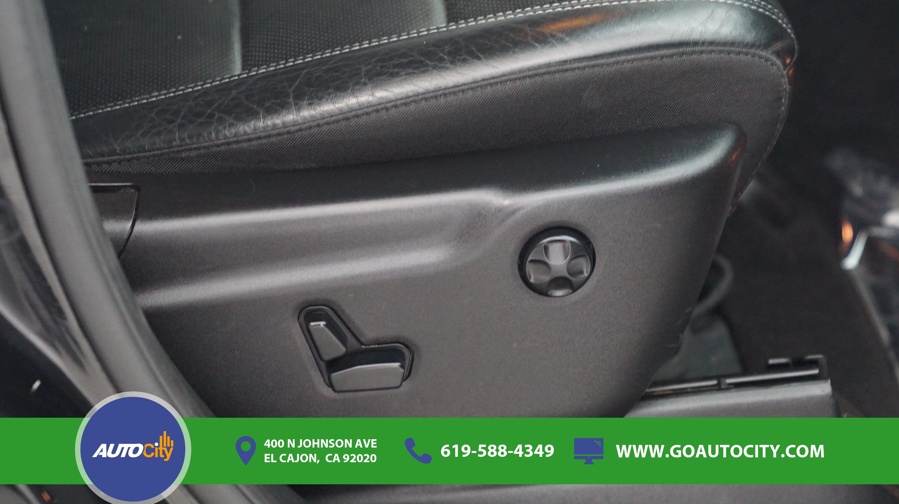 Used 2020 Dodge Durango R/T w/ Blacktop Package RWD image 17