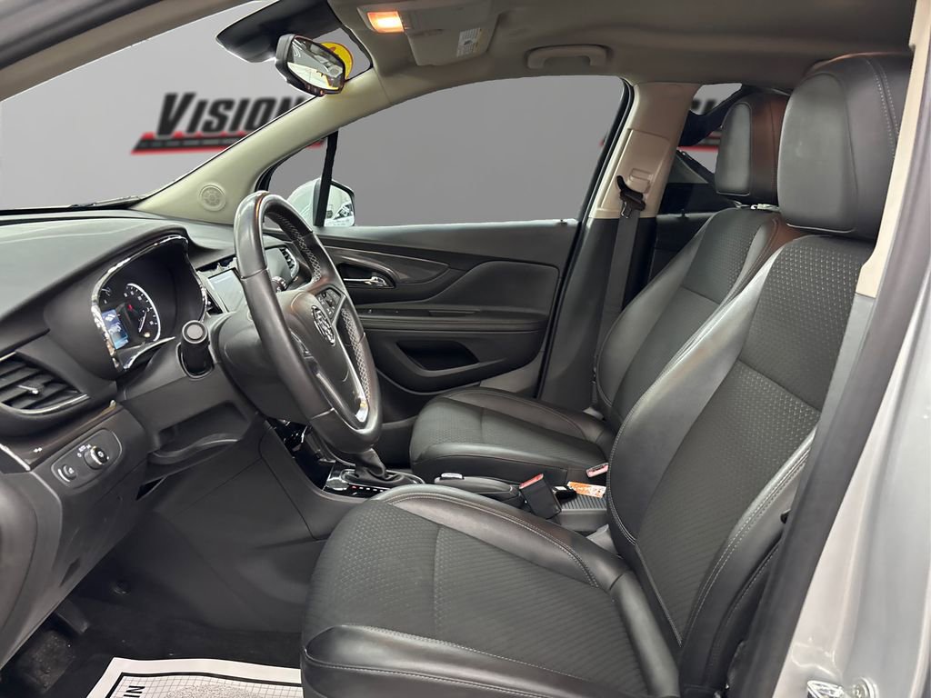 Used 2022 Buick Encore Preferred w/ Safety Package image 9
