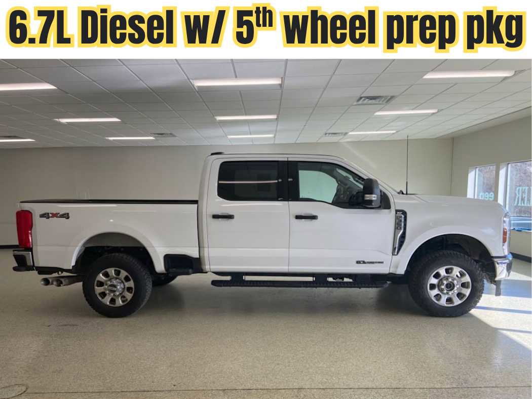 Used 2024 Ford F350 XLT image 1