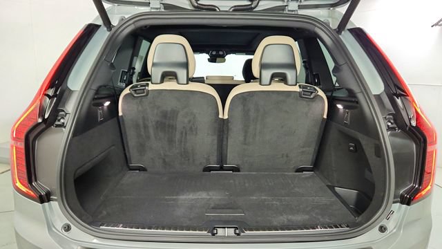 New 2026 Volvo XC90 T8 Plus w/ Protection Package Premier AWD/4WD image 41