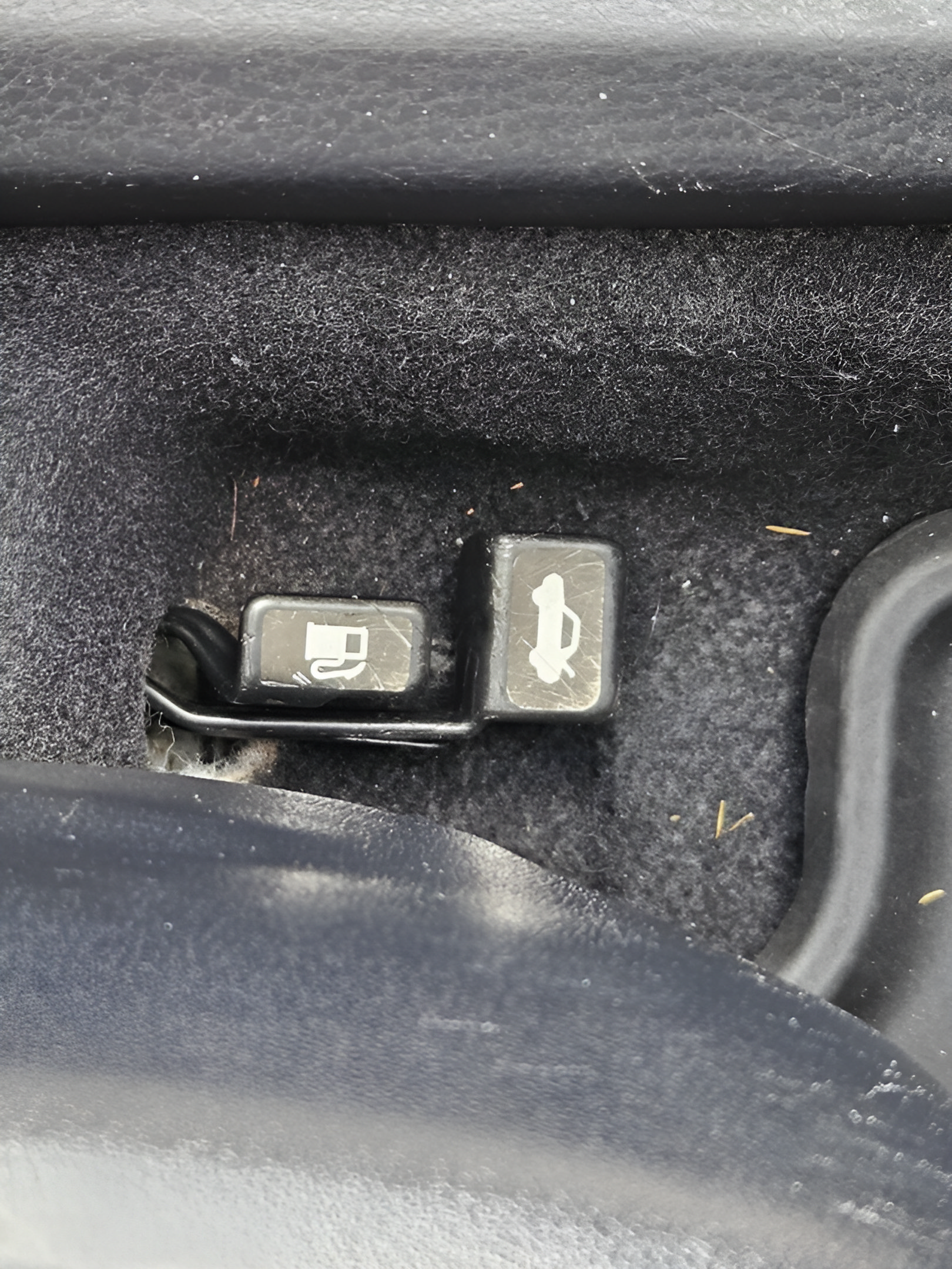 Used 2015 Toyota Corolla L FWD image 16