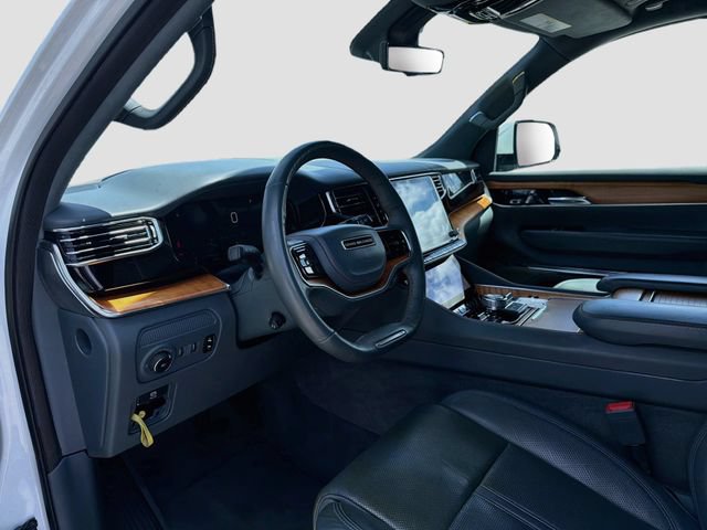 Used 2022 Jeep Grand Wagoneer Series II w/ Convenience Group III AWD/4WD image 28