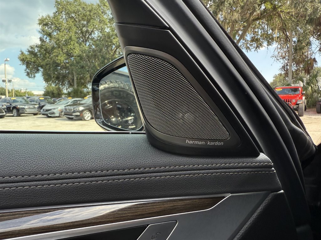 Used 2019 BMW 740i xDrive image 31