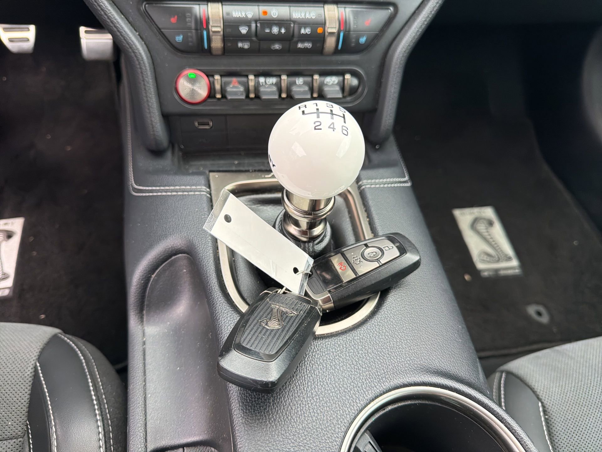 Used 2019 Ford Mustang Shelby GT350 w/ Technology Package RWD image 40