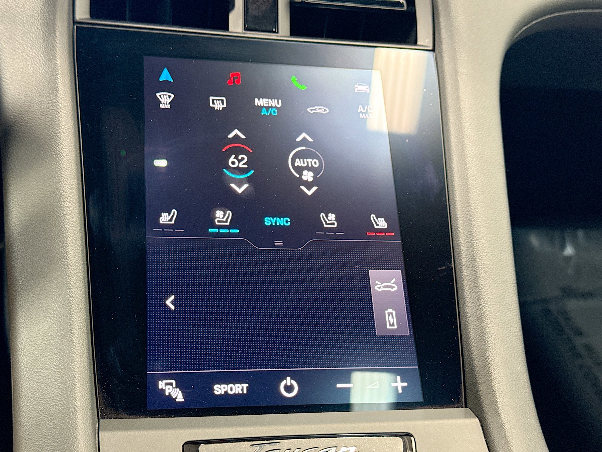 Certified 2024 Porsche Taycan w/ Premium Package image 33