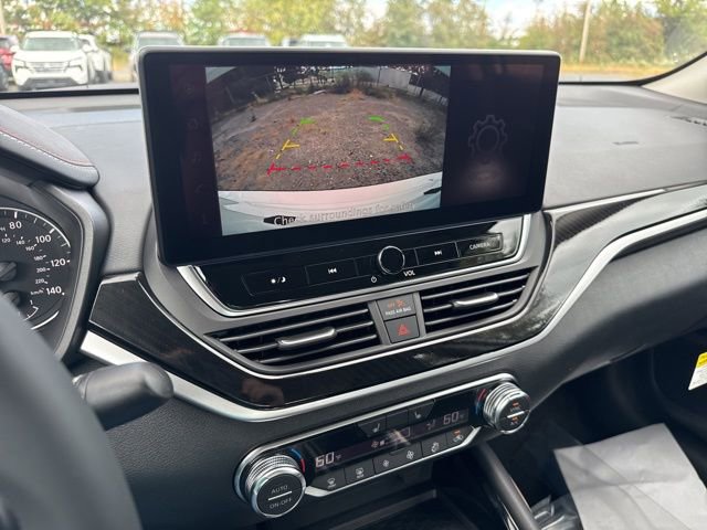 New 2025 Nissan Altima 2.5 SR w/ SR Premium Package FWD image 16