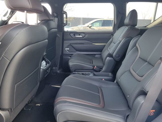New 2025 Nissan Armada SL w/ Captain's Chari Seat Package image 31