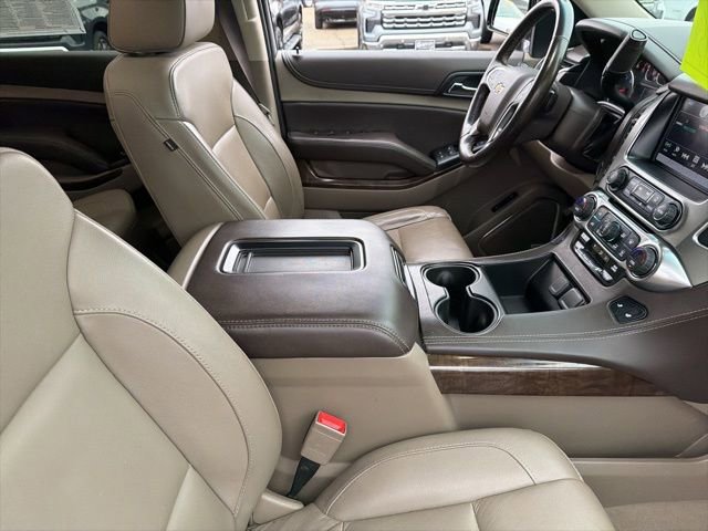 Used 2019 Chevrolet Suburban LT w/ Luxury Package image 27