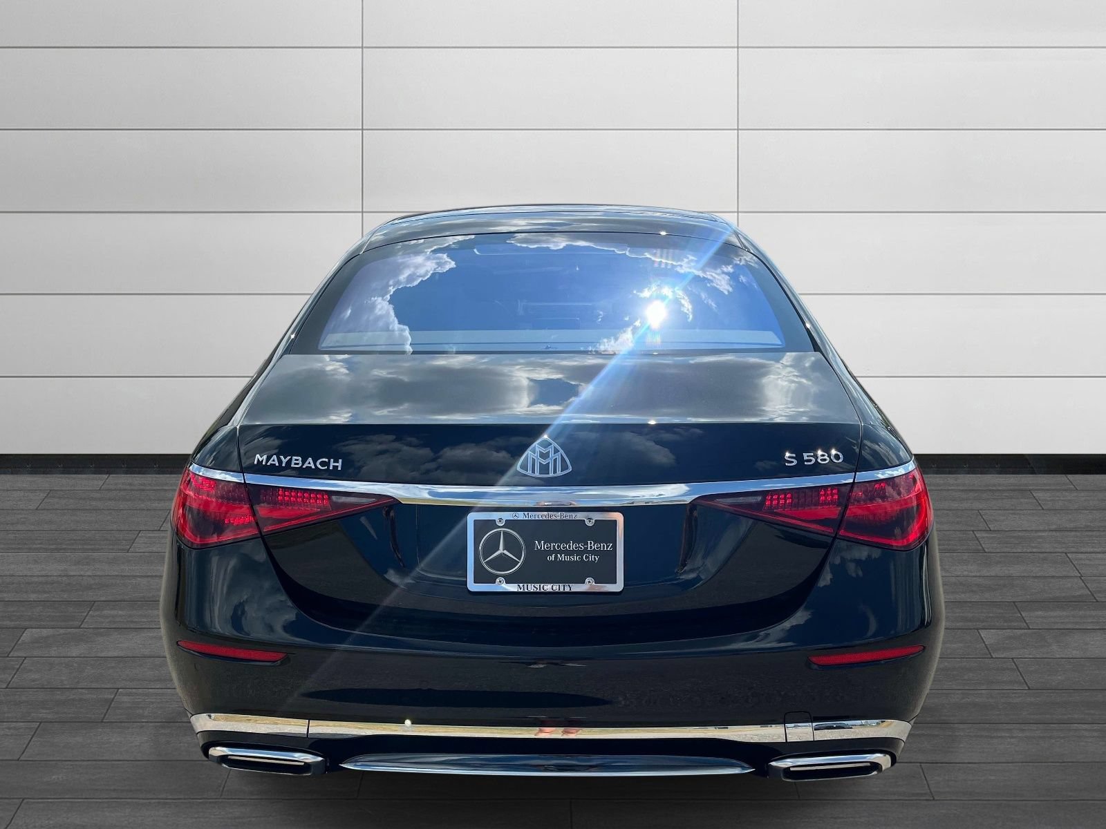 Certified 2022 Mercedes-Benz Maybach S 580 4MATIC image 3