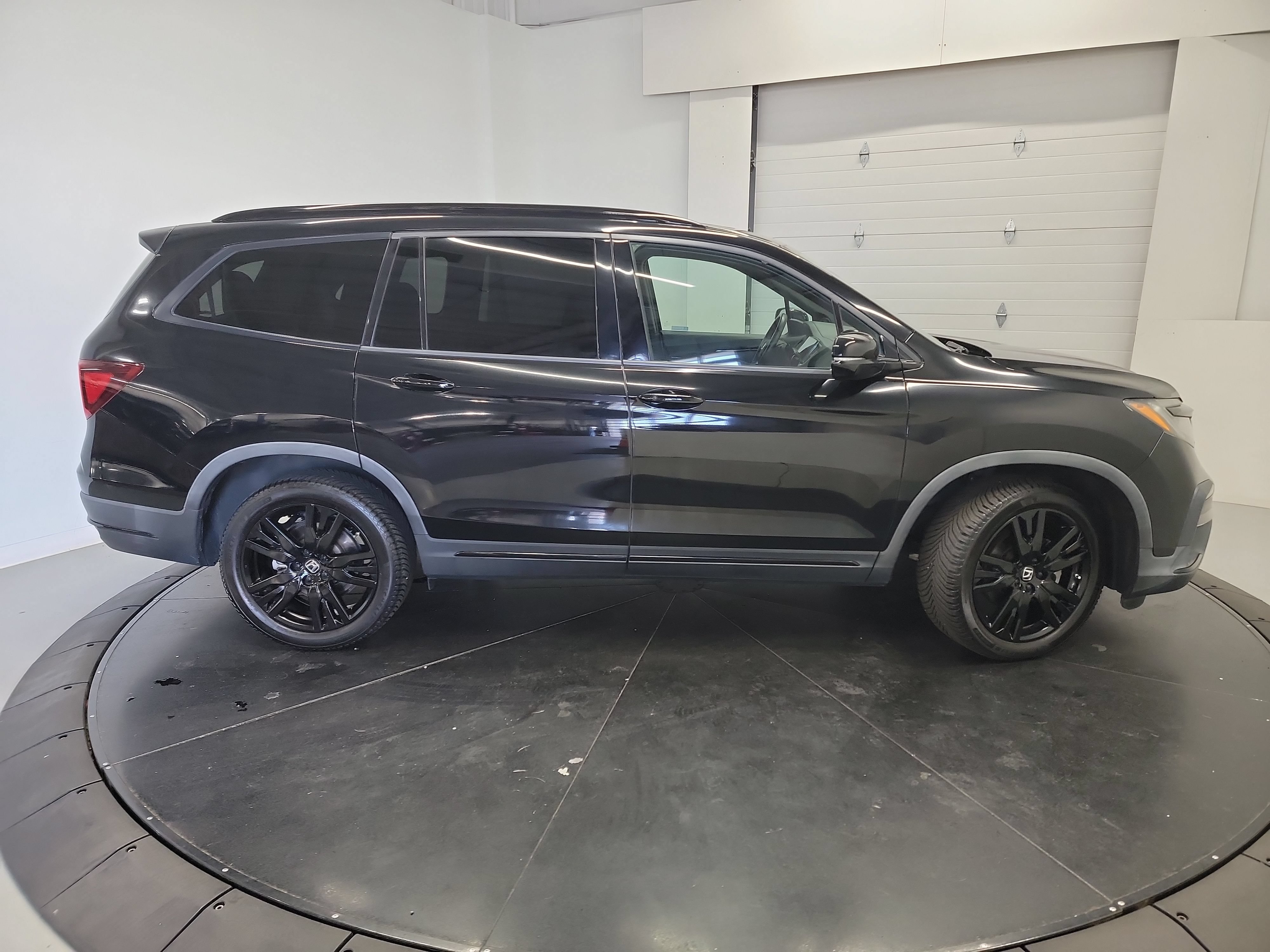 Used 2021 Honda Pilot Black Edition image 11