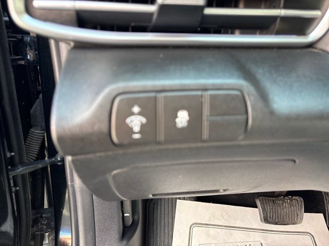 Used 2024 Hyundai Elantra Limited FWD image 46