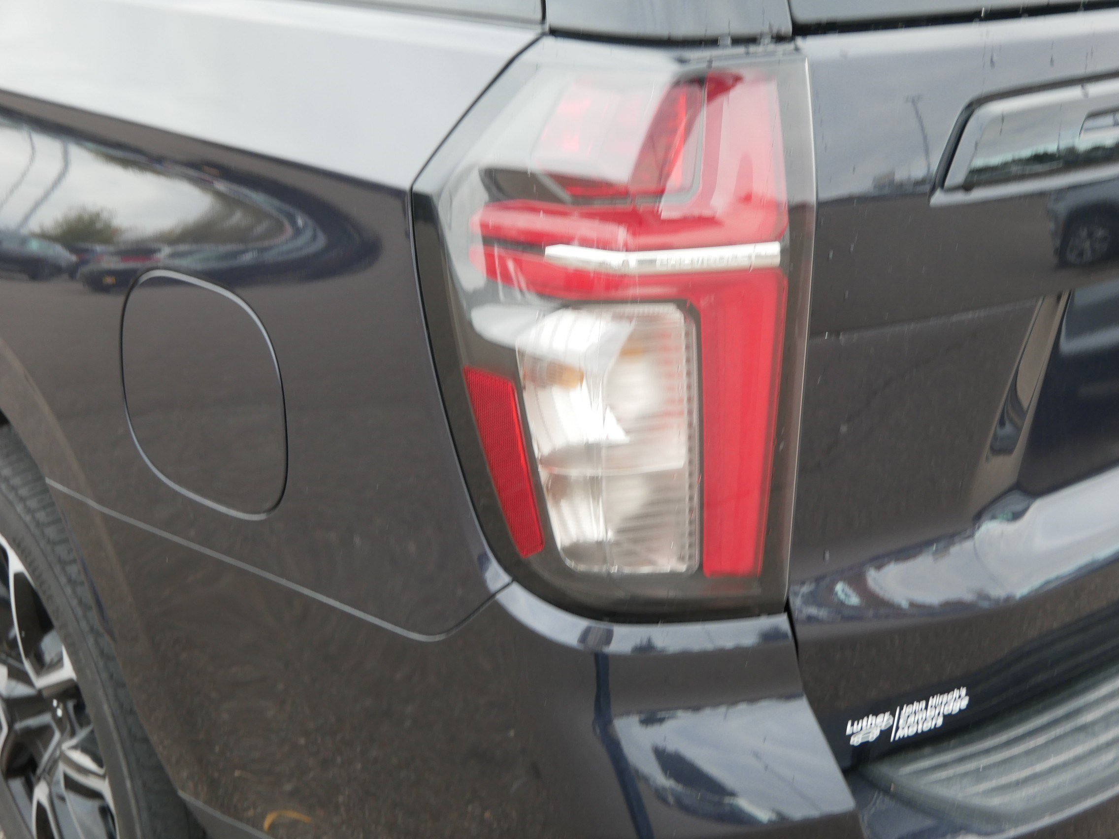 Used 2023 Chevrolet Suburban RST image 17