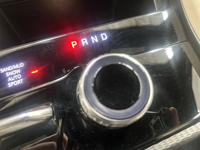 Used 2025 Jeep Grand Cherokee Limited image 22