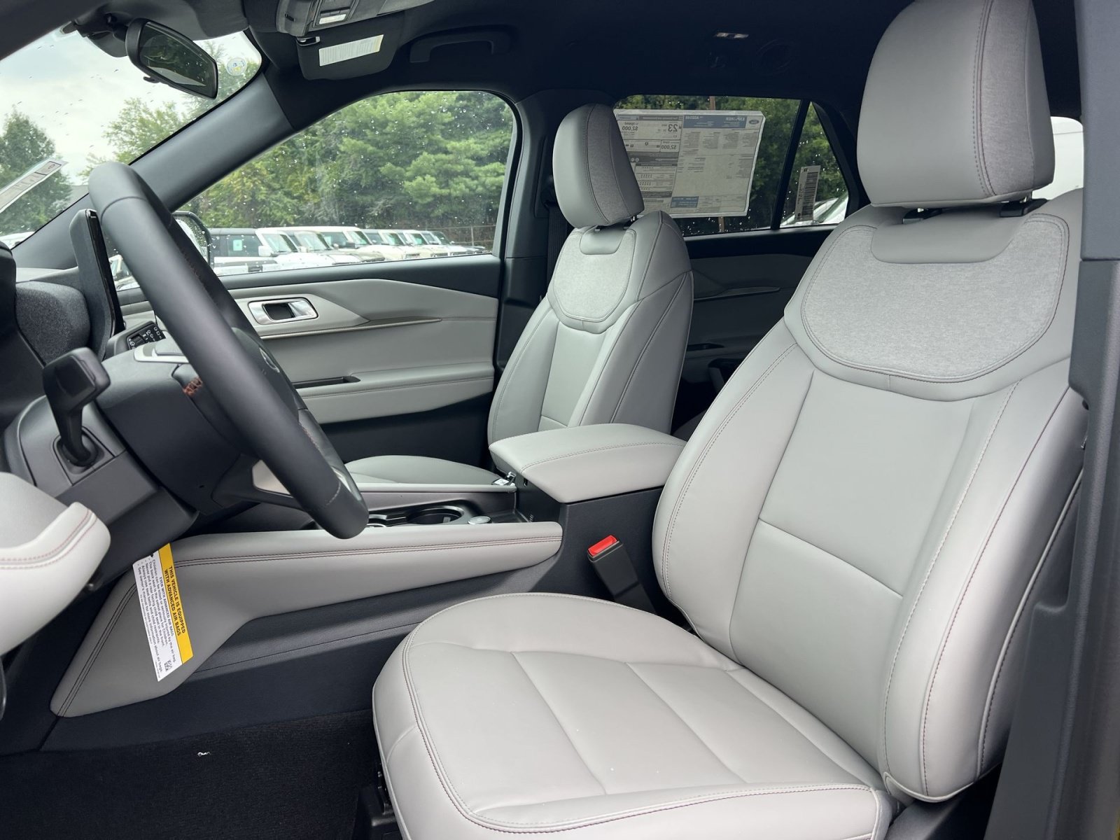 New 2027 Ford Explorer Active w/ Active Comfort Package AWD/4WD image 13