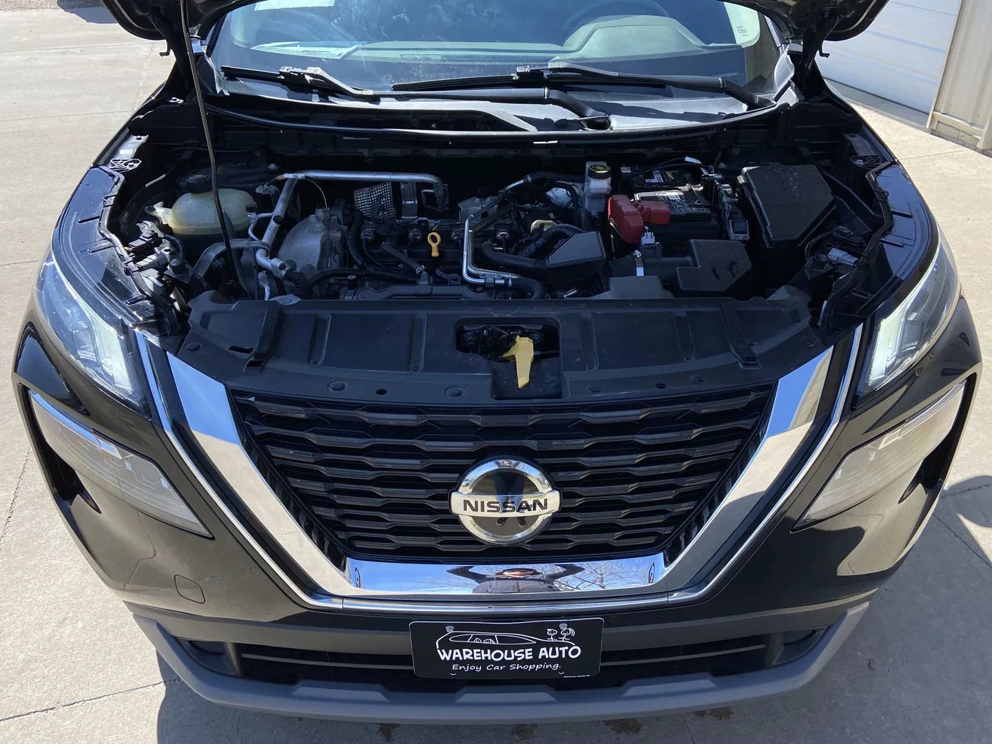 Used 2021 Nissan Rogue SV image 25