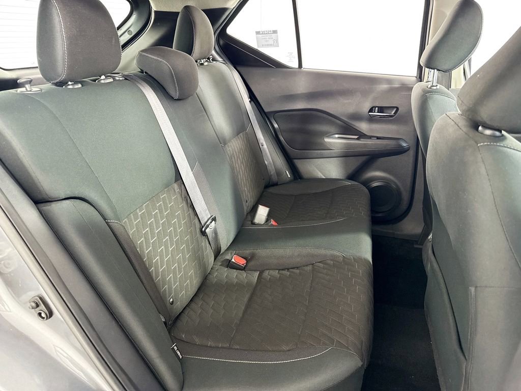Used 2021 Nissan Kicks SV image 28