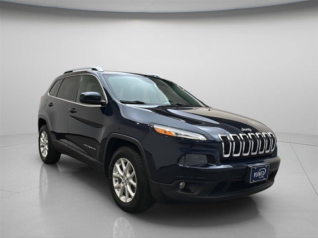 Used 2014 Jeep Cherokee Latitude w/ Comfort/Convenience Group