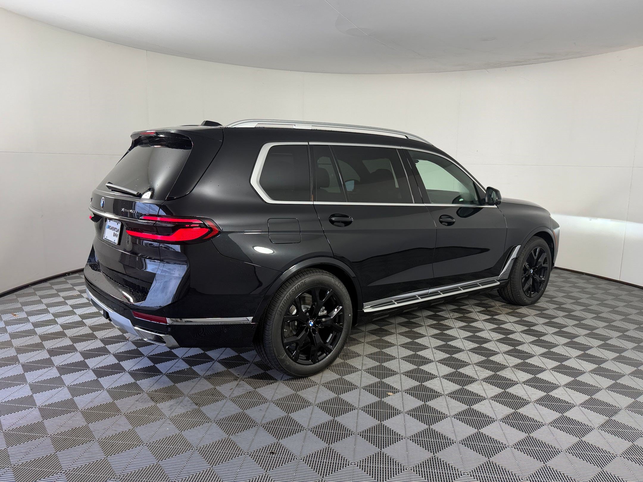Used 2027 BMW X7 xDrive40i AWD/4WD image 9