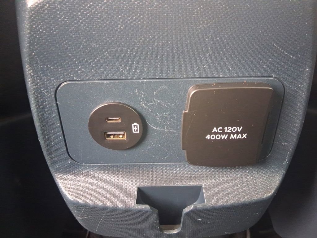 Used 2023 Ford Maverick XLT w/ XLT Luxury Package FWD image 19