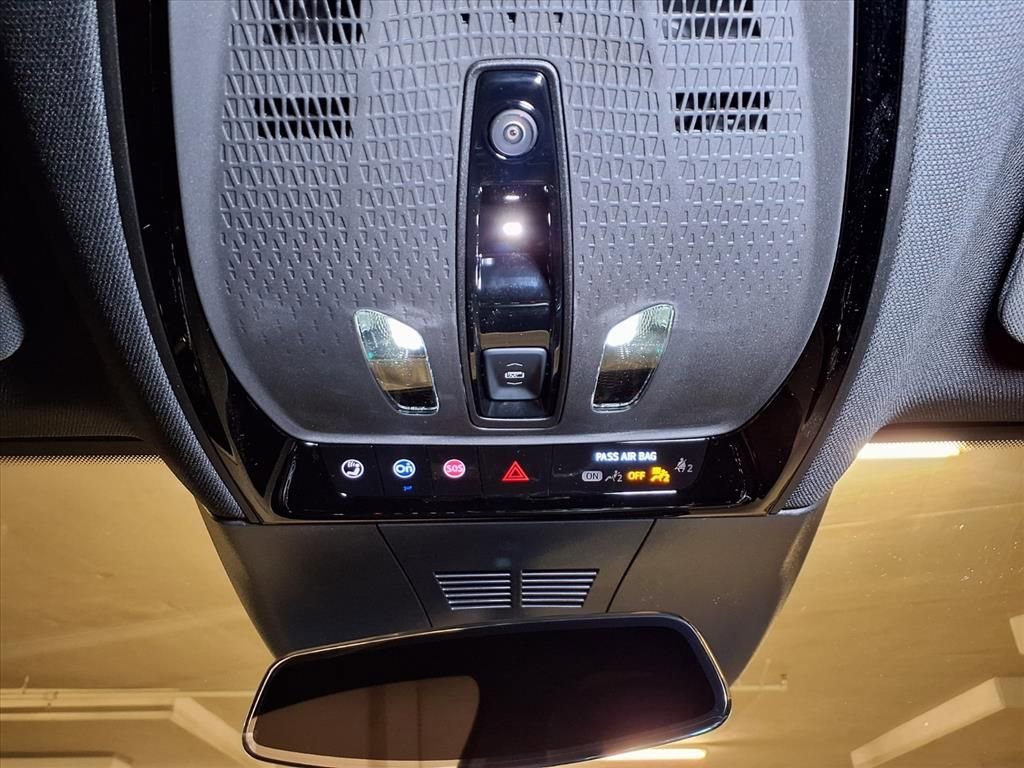 Certified 2026 Cadillac Lyriq Luxury image 10