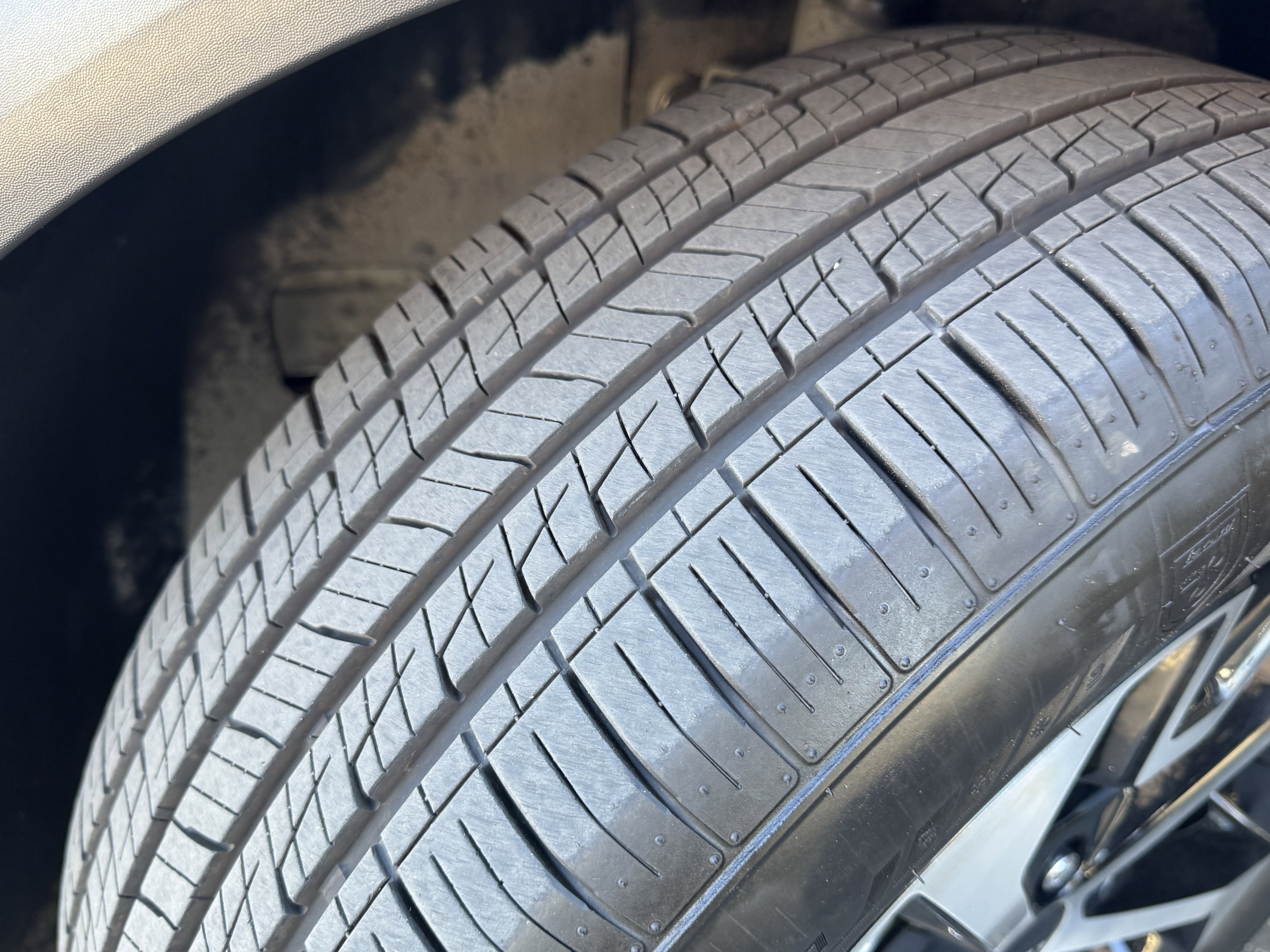 Used 2024 Kia Sportage EX image 13