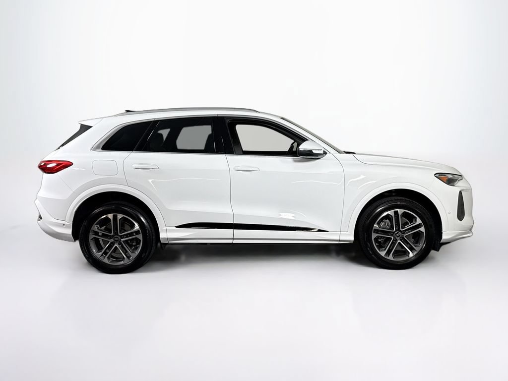 Used 2025 Audi Q5 Premium w/ Convenience Package AWD/4WD image 21