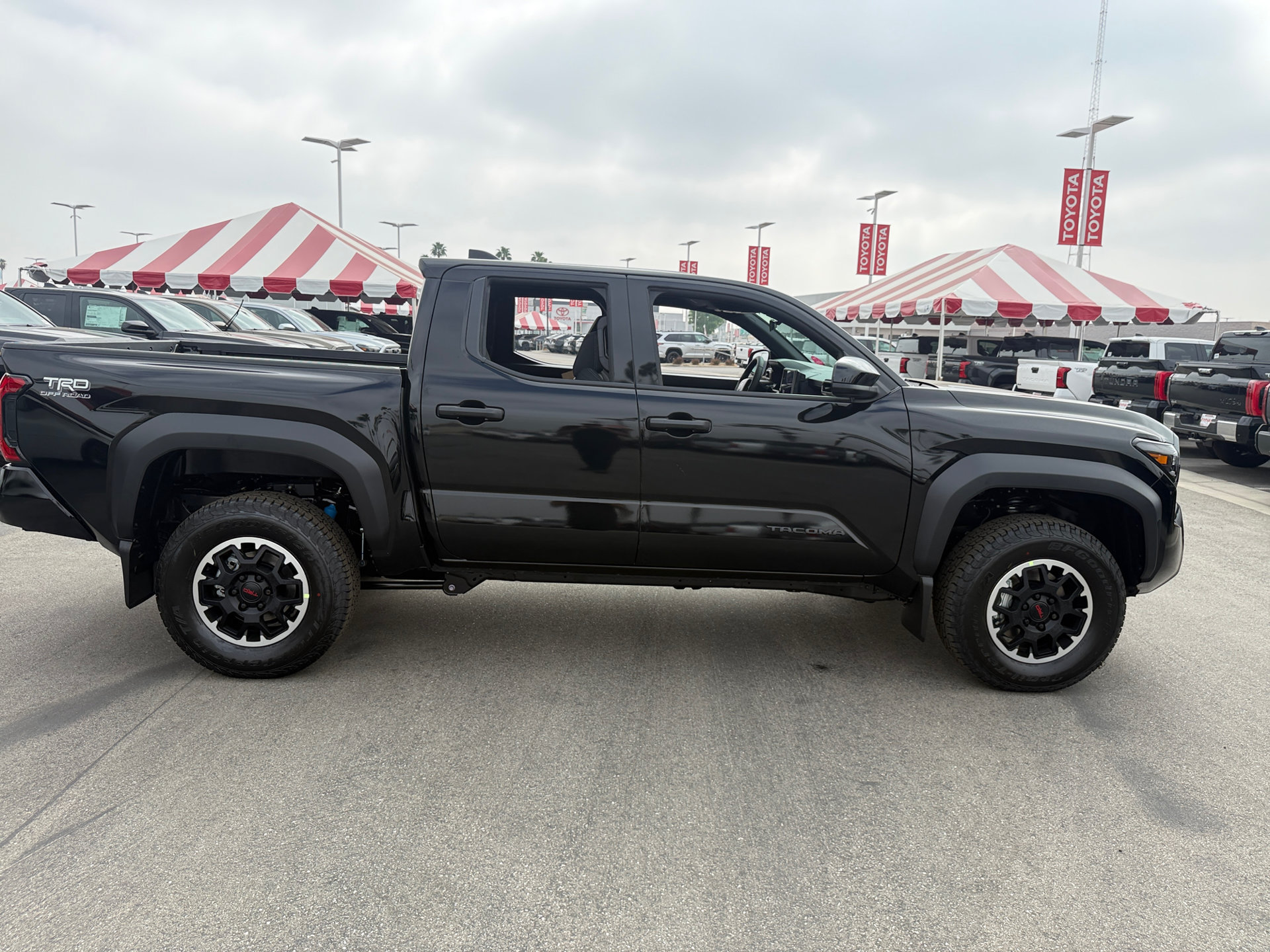 New 2026 Toyota Tacoma TRD Off-Road AWD/4WD image 6