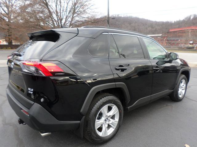 Used 2019 Toyota RAV4 XLE image 6