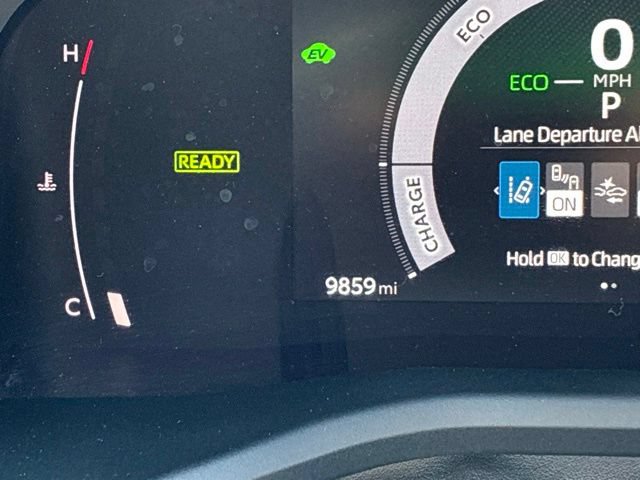 Used 2025 Toyota Camry SE FWD image 33