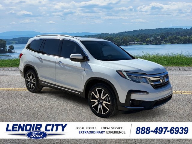 Used 2021 Honda Pilot Touring image 11