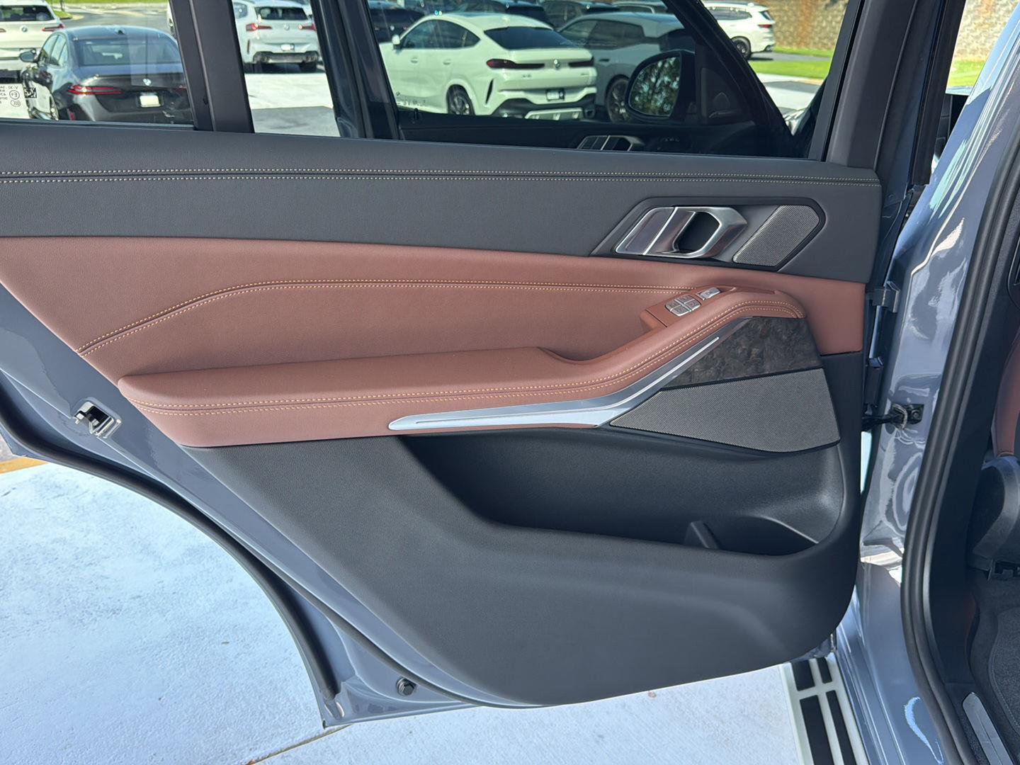 New 2026 BMW X7 xDrive40i image 14