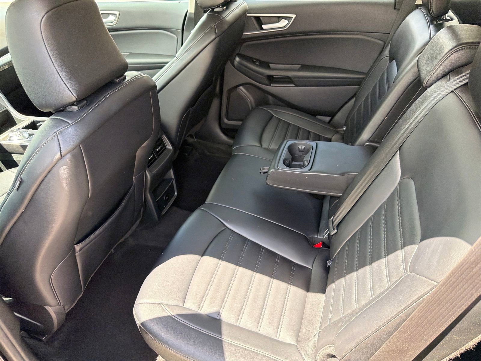 Used 2024 Ford Edge SEL AWD/4WD image 24