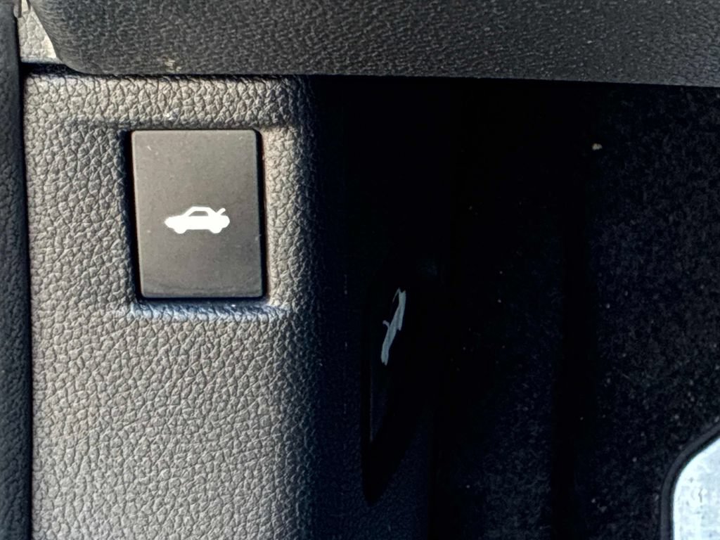 Used 2024 Honda Accord Sport image 25