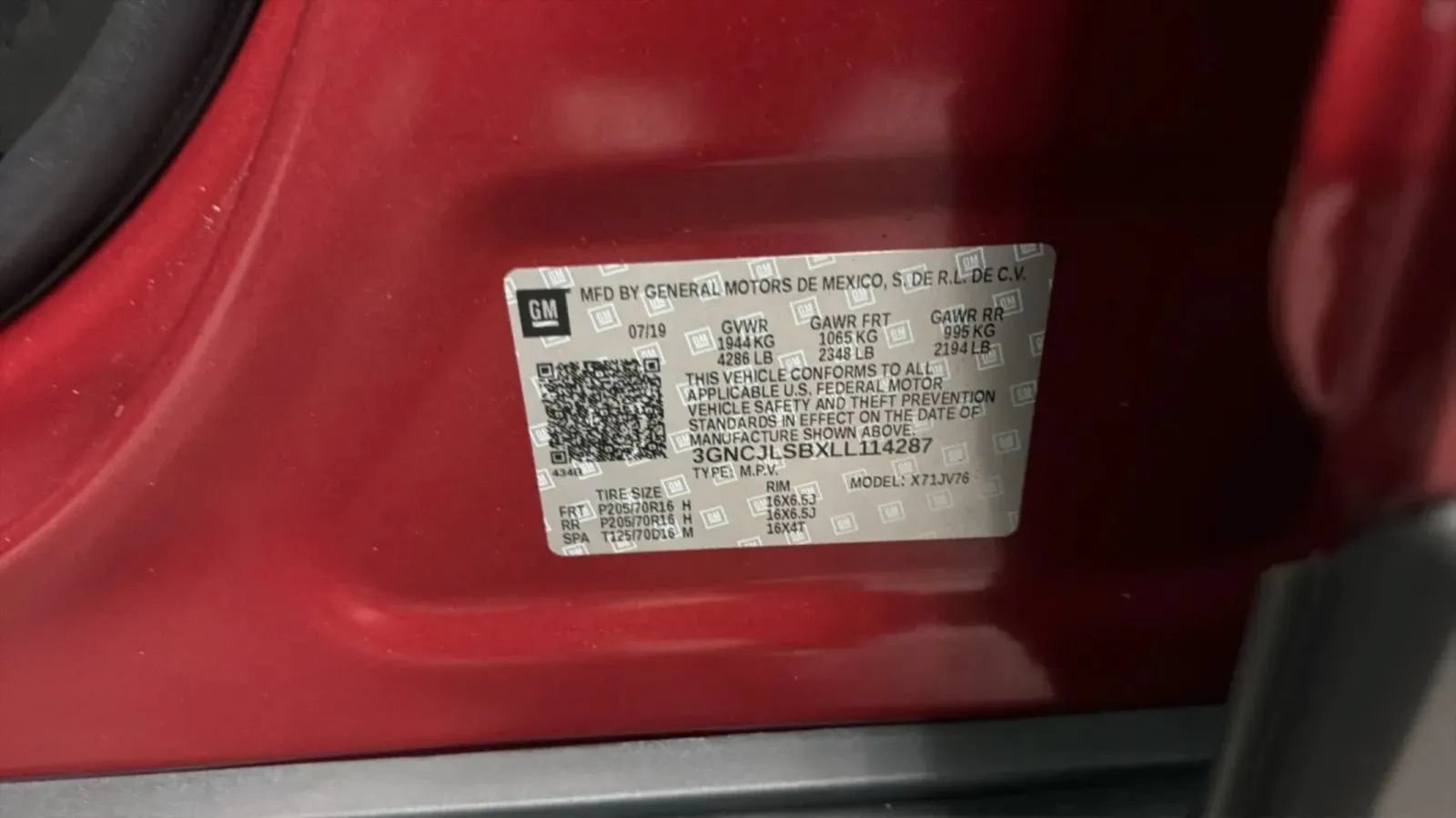 Used 2020 Chevrolet Trax LT w/ Driver Confidence Package FWD image 29