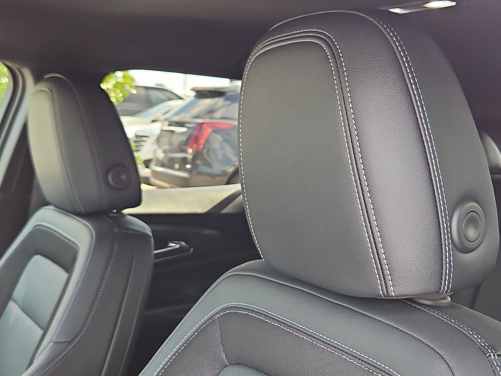 Used 2024 Chevrolet Equinox EV LT FWD image 11