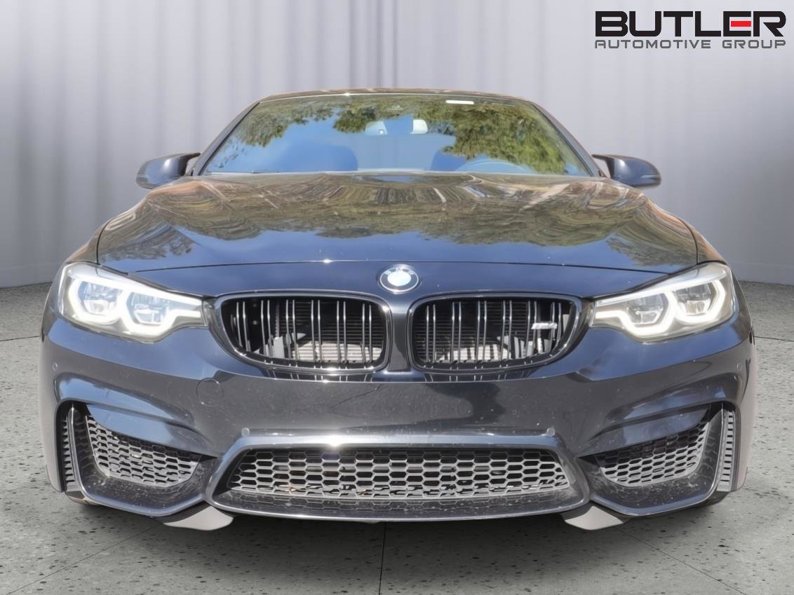 Used 2018 BMW M4 Convertible image 3