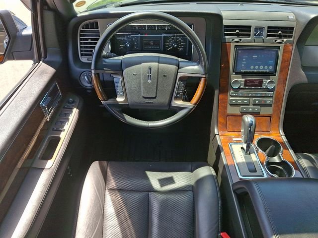 Used 2013 Lincoln Navigator 4WD w/ HD Trailer Tow Pkg image 11