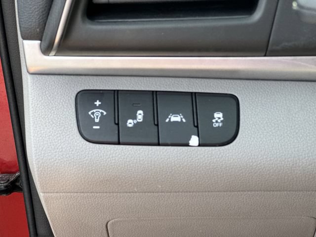 Used 2020 Hyundai Elantra SEL FWD image 24