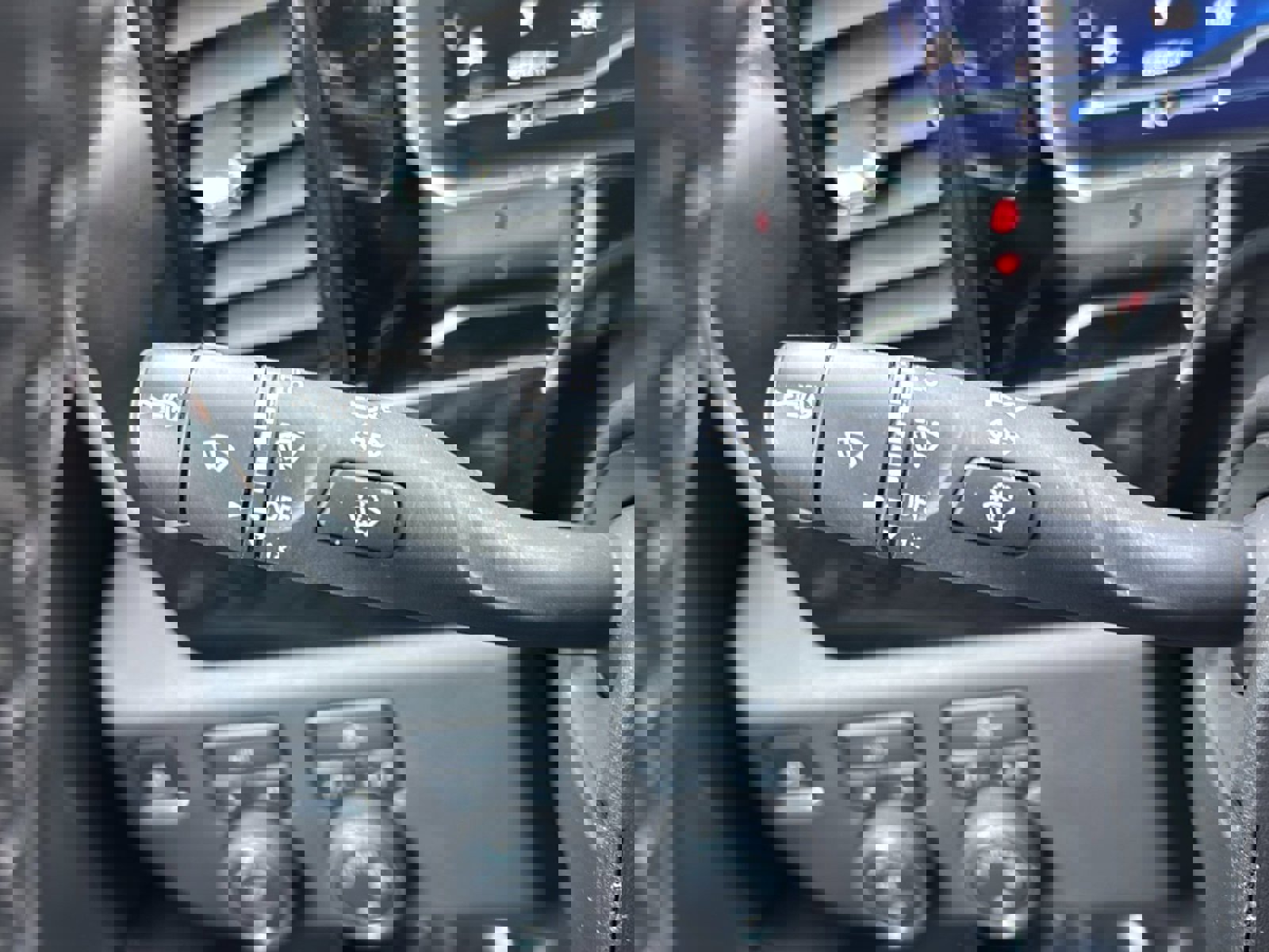 Used 2025 Chevrolet Silverado 1500 LT image 30