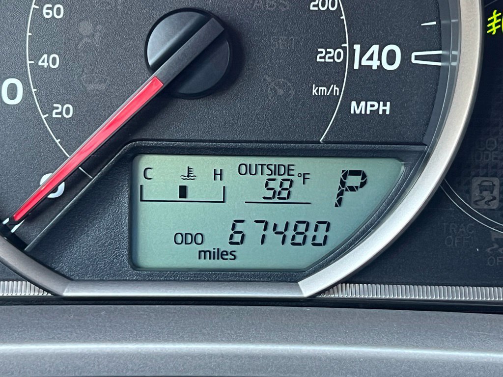Used 2015 Toyota RAV4 XLE FWD image 32
