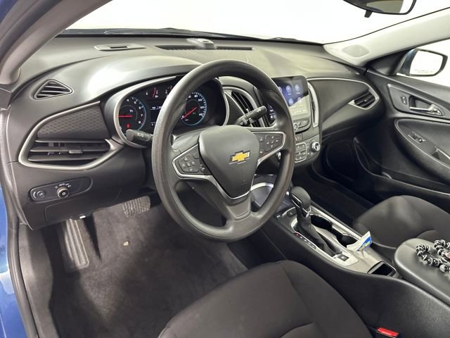 Used 2025 Chevrolet Malibu LT image 13