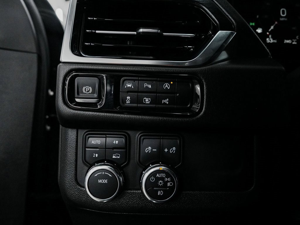 Used 2025 GMC Yukon XL Denali image 19