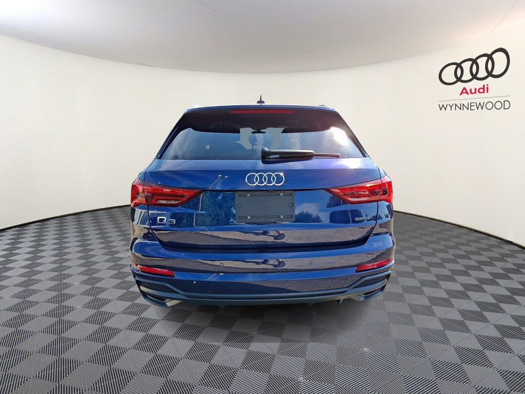 Used 2022 Audi Q3 2.0T Premium Plus AWD/4WD image 5